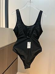 Gucci One Piece With Belt - 2