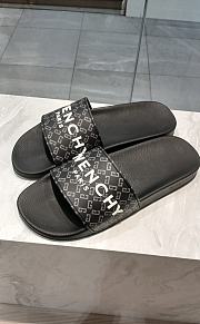 Givenchy Sandal in Black - 1
