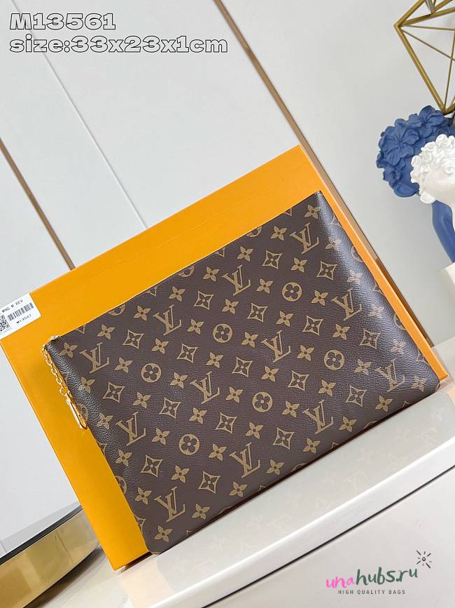 Louis Vuitton Pochette Clés Monogram pouch 33 x 23.5 x 1cm - 1