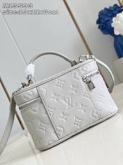 Louis Vuitton Vanity Chain Pouch Monogram Empreinte in Grey - 19 x 11.5 x 6.5cm - 5