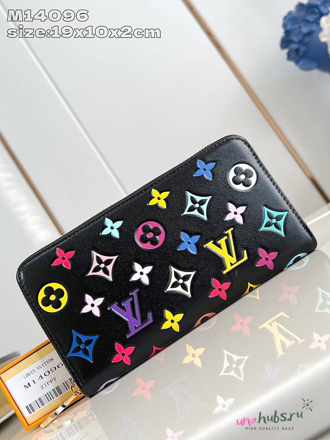 Louis Vuitton Zippy Wallet In Black - 19.5 x 2.5cm - 1