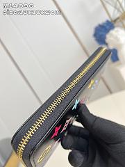 Louis Vuitton Zippy Wallet In Black - 19.5 x 2.5cm - 2