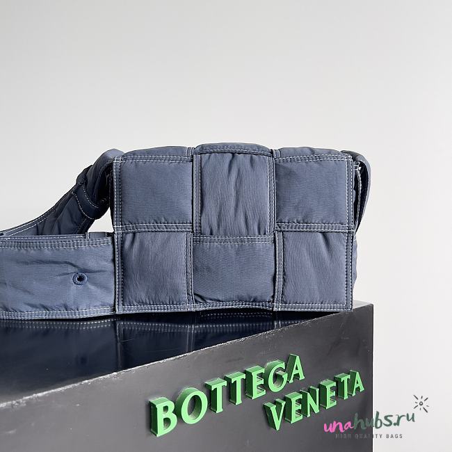 Bottega Veneta Small Quilted Cassette Tech in Deep Blue Bag - 23*14*7.5cm - 1