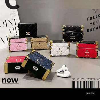 Chanel Air Pod 2,3 Case (CC Logo hidden on the picture)