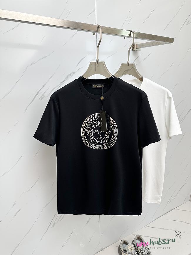 Medusa T-Shirt  - 1