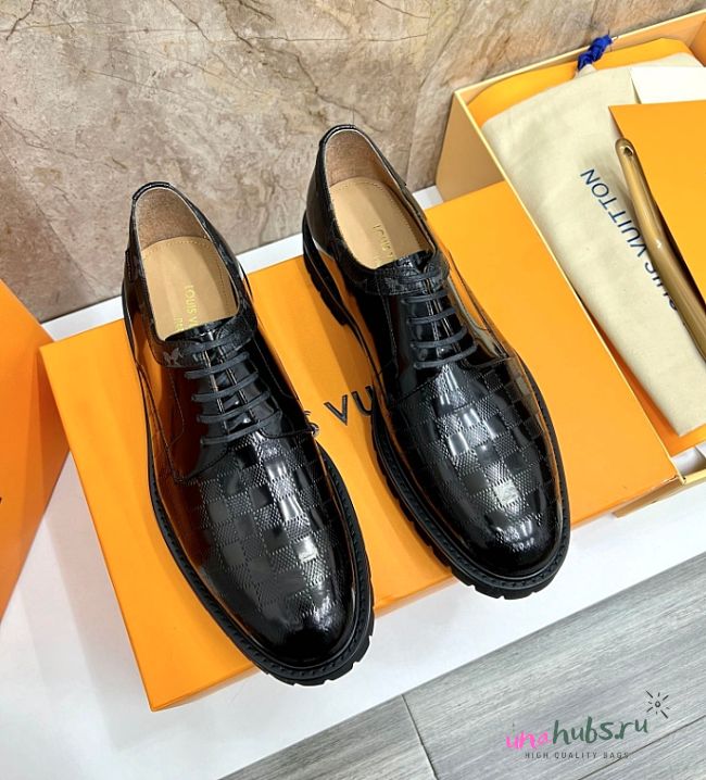 Louis Vuitton Men Black Loafers - 1