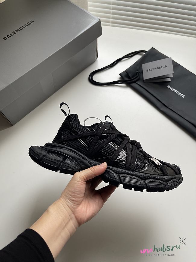 	 Balenciaga CA 3XL All Black - 1