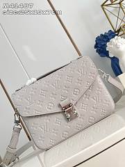 Louis Vuitton Pochette Métis Monogram Empreinte Grey Bag - 25 x 19 x 7cm - 1