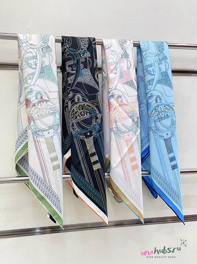 Hermes H Cheval scarf ring 90x90cm - 1