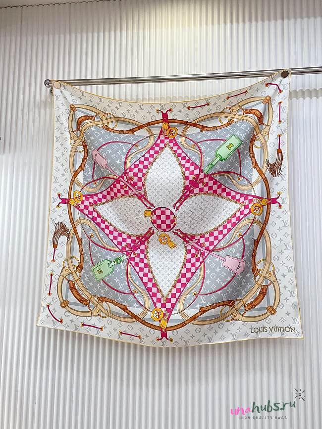 Louis Vuitton Flower And Straps Square 90 - 1