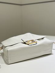 Fendi Mamma Baguette Medium White - 26.5x18x8.5cm - 5