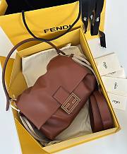 Fendi Mamma Baguette Medium Brown - 26.5x18x8.5cm - 5