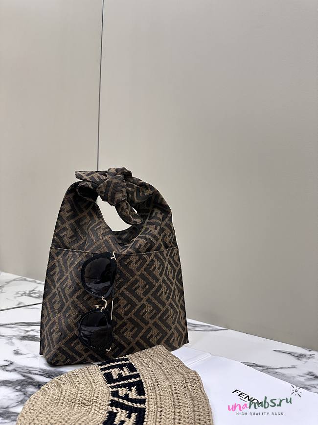 Fendi FF Logo Tote - 29x22x1cm - 1