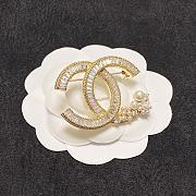 Chanel Gold And Crystal Brooch - 4