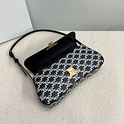 Celine Lola Triomphe Black Bag 28x12x5 - 6