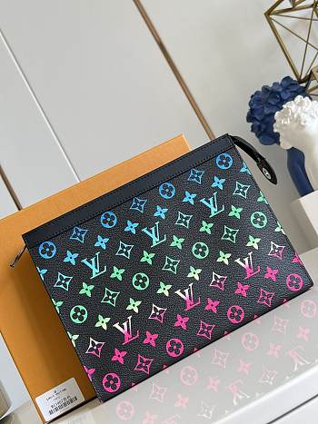  Louis Vuitton Pochette Voyage Clutch 27 x 21 x 6 cm