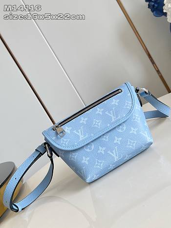 Louis Vuitton Pulse Wearable Wallet - 16 x 5 x 22.5cm