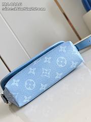 Louis Vuitton Pulse Wearable Wallet - 16 x 5 x 22.5cm - 3