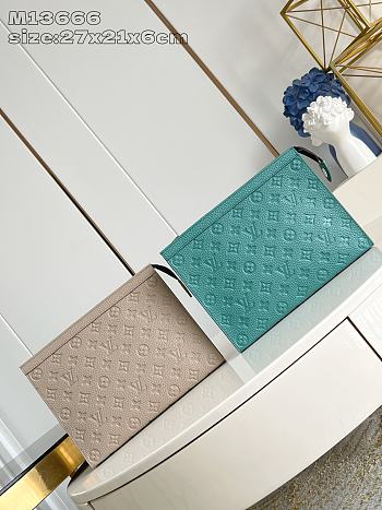 Louis Vuitton Monogram Eclipse Pochette Voyage - 27 x 21 x 6cm