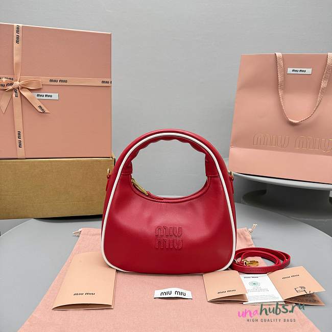 Miu Miu Wander Red Leather Bag - 22 x 23 x 7 cm - 1