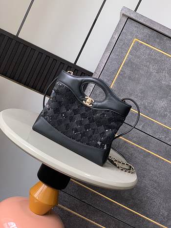 Chanel 31 mini shopping black bag 22x23 x 5.5 cm