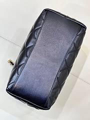 Chanel Hobo In Black Lambskin Tote - 25-20-13cm - 5