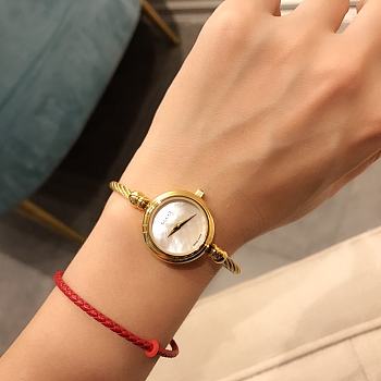 Gucci White Mother Of Pearl Yellow Gold Tone Stainless Steel Watch
