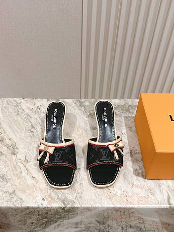 Louis Vuitton Denim Monogram in Black Sandals
