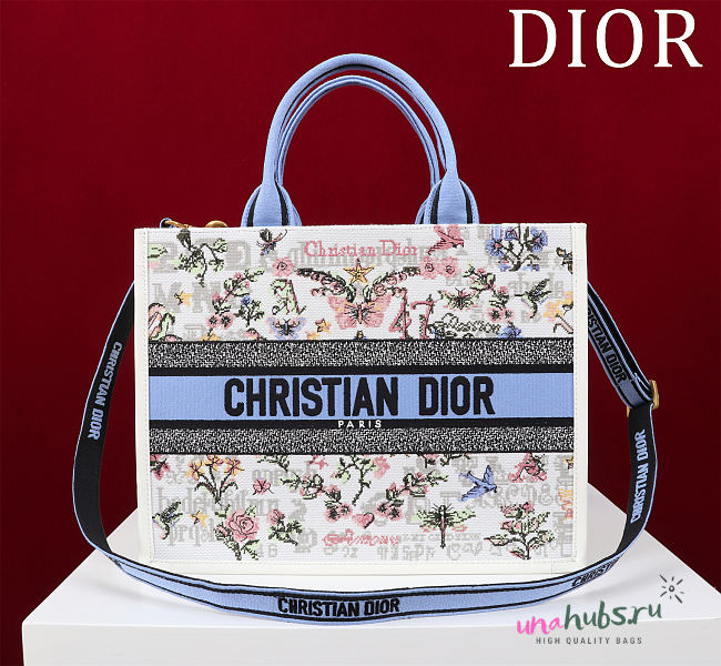 Dior Medium Book Tote Latte Embroidery with Multicolor Amour 1947 Motif and Latte Calfskin 36.5 x 28 x 17.5 cm - 1