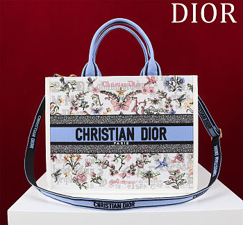Dior Medium Book Tote Latte Embroidery with Multicolor Amour 1947 Motif and Latte Calfskin 36.5 x 28 x 17.5 cm