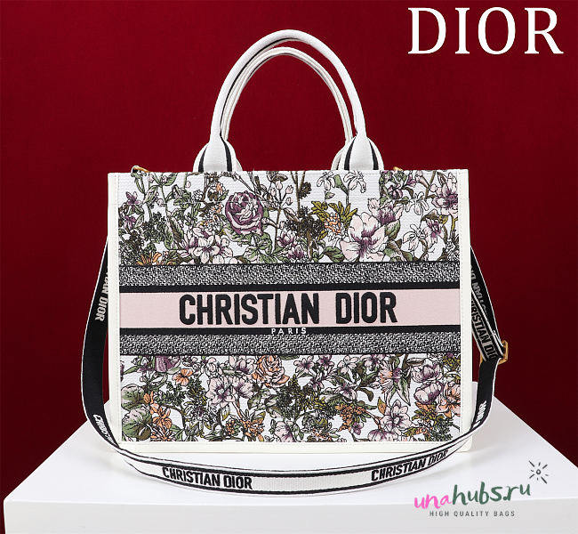 	 Dior Medium Book Tote Latte Embroidery with Multicolor Flower and Latte Calfskin 36.5 x 28 x 17.5 cm - 1