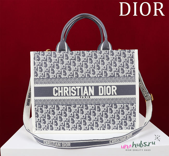 Dior Medium Book Tote Blue Dior Oblique Chambray Embroidery and Latte Calfskin - 36*28*16cm  - 1