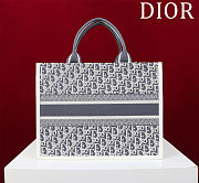 Dior Medium Book Tote Blue Dior Oblique Chambray Embroidery and Latte Calfskin - 36*28*16cm  - 3