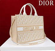 	 Dior Medium Book Tote Yellow Dior Oblique Chambray Embroidery and Latte Calfskin - 36*28*16cm - 2