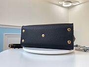 Louis Vuitton On My Side MM Bag NOIR OBSCUR - 30.5 x 24.5 x 14 cm - 4