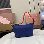 Miu Miu Plaster Gabardine Pouch 19cm*14cm*10cm - 3