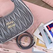 	 Miu Miu Wander matelassé nappa leather hobo bag in grey - 3X13X7 cm - 2