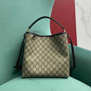 Gucci GG Emblem Medium Bucket bag - 25x25x15.5cm