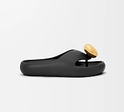 Loewe Foam Pebble Black sandal - 4