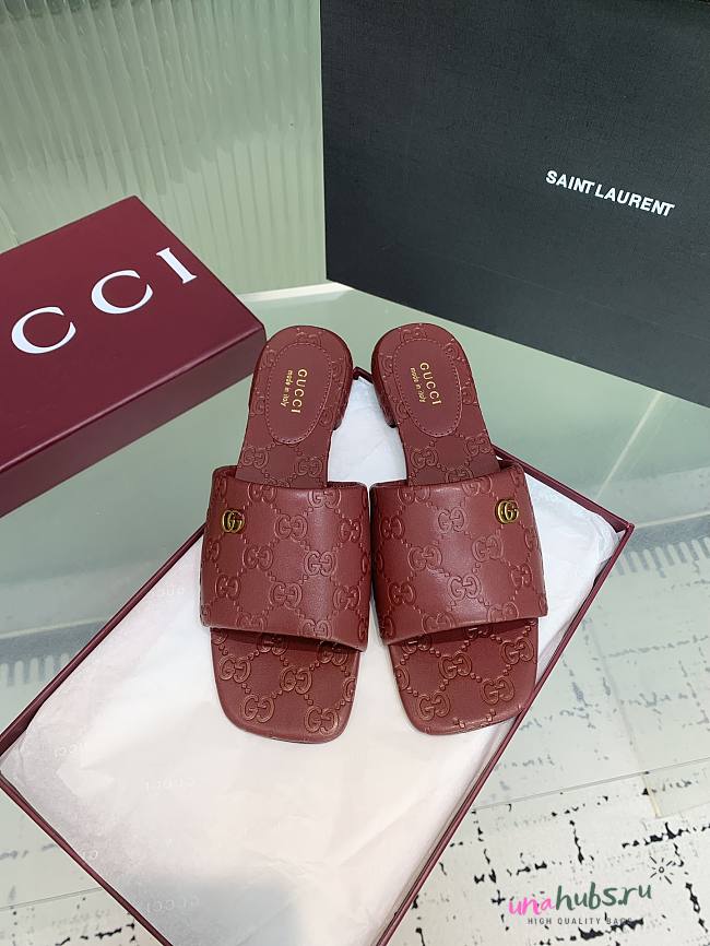 Gucci slide sandal with Double G Leather - 1