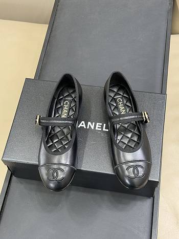  Chanel Mary janes leather ballet flats