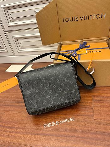 Louis Vuitton District PM Bag - 26x20x7cm