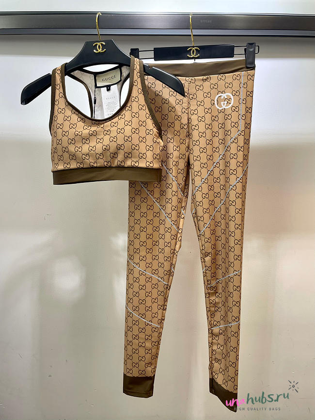 Gucci Brown GG Jacquard Yoga Set in Jersey - 1