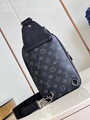Louis Vuitton Avenu Slingbag PM - 16x33x5.7cm - 4