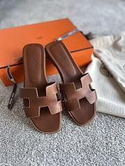Hermes Oran Brown Slides - 2