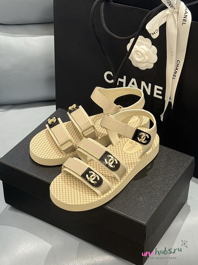 Chanel Sandals in beige/black - 1