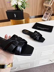 YSL Tribute Flat Sandals in Black Smooth Leather - 6