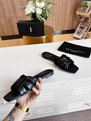 YSL Tribute Flat Sandals in Black Smooth Leather - 4