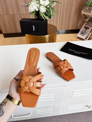 	 YSL Tribute Flat Sandals in Brown Smooth Leather