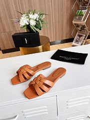	 YSL Tribute Flat Sandals in Brown Smooth Leather - 5